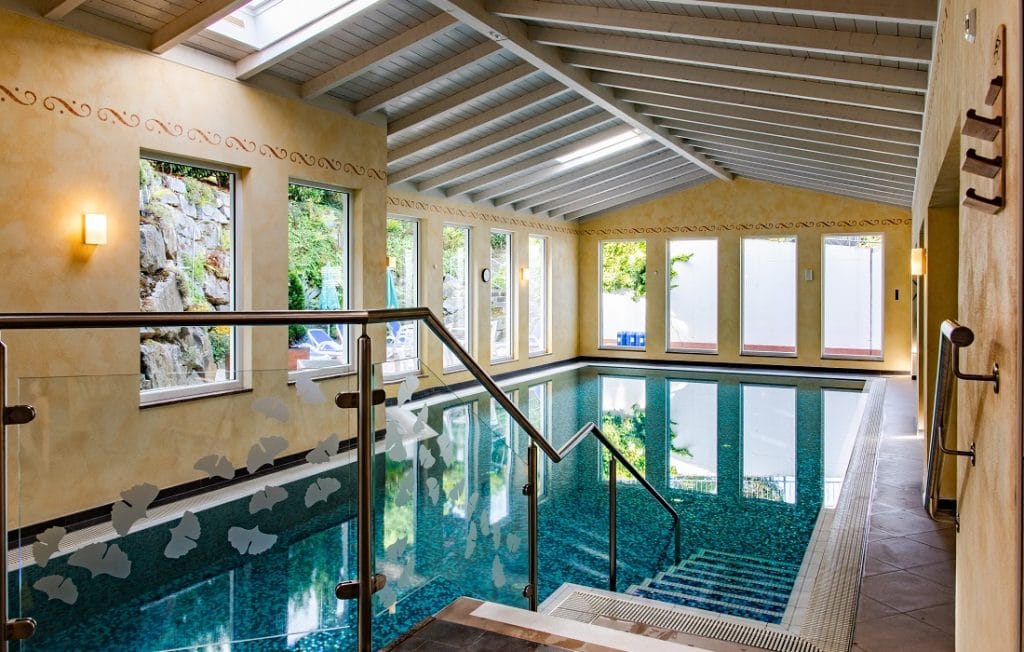 Schwimmbad Schwimmbad mit Ausblick